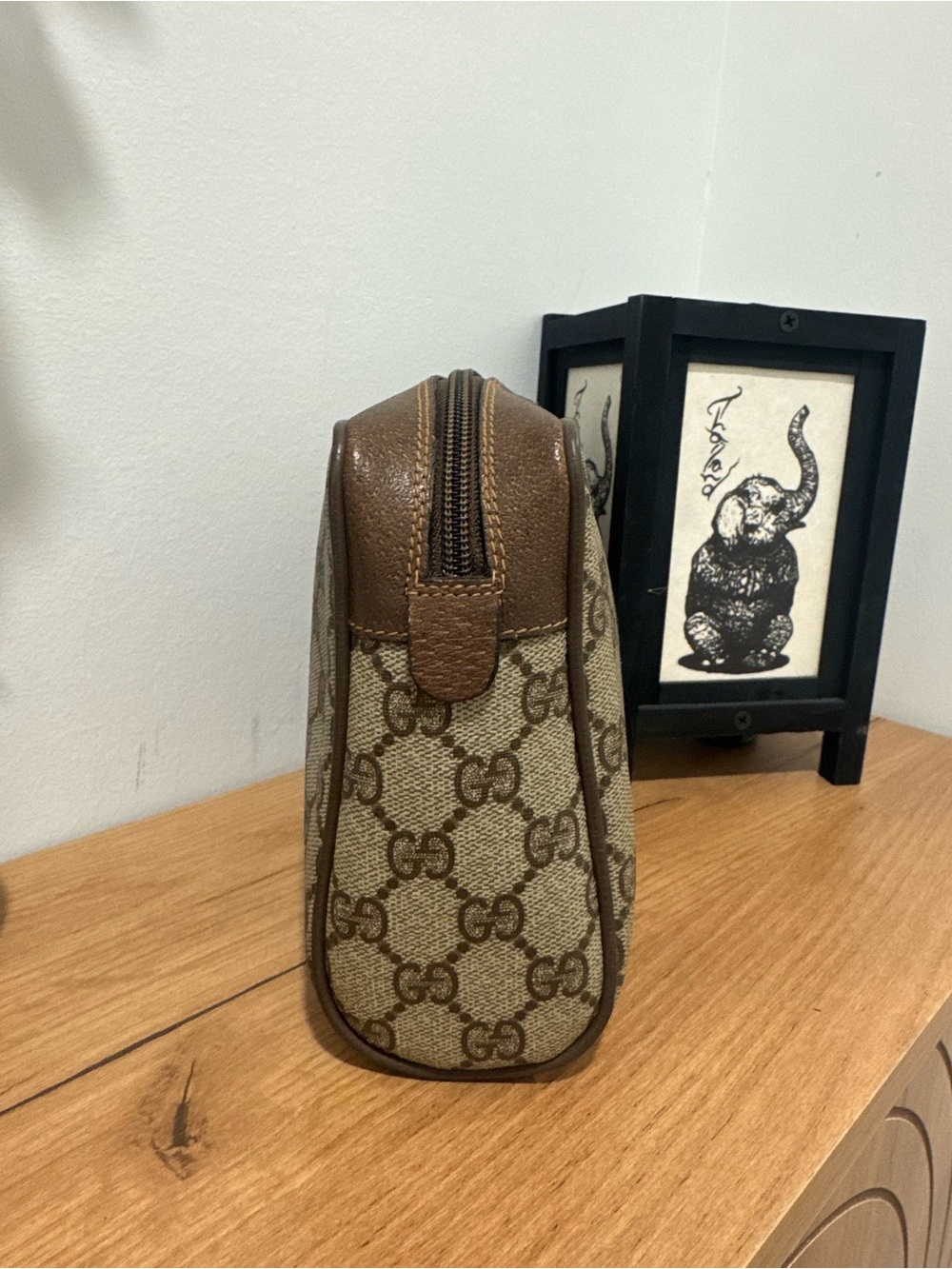 Vintage Gucci Beige GG Supreme Canvas Clutch Bag with Green and Red Stripe - Picture 6 of 16